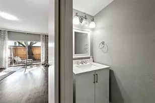 14711 Barryknoll Ln, Houston, TX 77079 - Photo 11