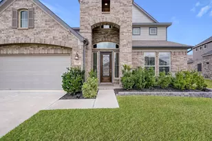 241 Bright Blf Cir, Waller, TX 77484 - Photo 3