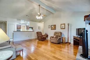 6204 Creekside Ln, League City, TX 77573 - Photo 5