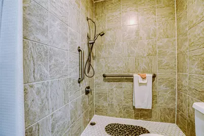 6204 Creekside Ln, League City, TX 77573 - Photo 15