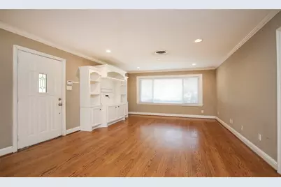 4809 Saxon Street, Bellaire, TX 77401 - Photo 7