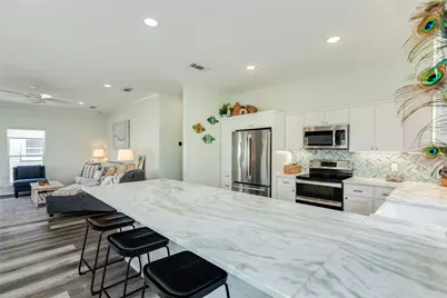 13817 Doubloon Avenue, Galveston, TX 77554 - Photo 19