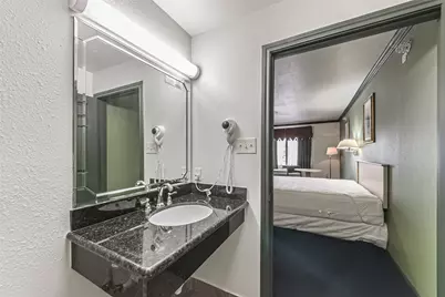 1025 Swanson Street #314, Houston, TX 77030 - Photo 17