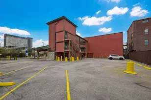 1025 Swanson St, Houston, TX 77030 - Photo 25