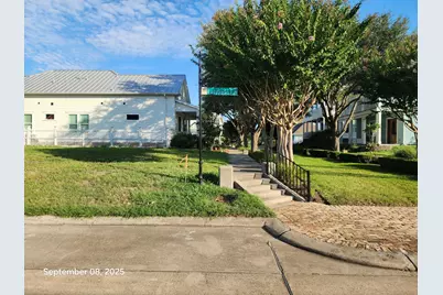 23 Porch Street, Galveston, TX 77554 - Photo 13