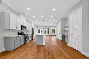 935 Bunton St, Houston, TX 77009 - Photo 13