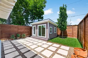 935 Bunton St, Houston, TX 77009 - Photo 47
