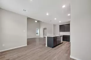 2107 Spring Hollow Dr, Baytown, TX 77521 - Photo 15