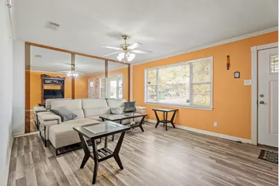 316 Avenue B, La Marque, TX 77568 - Photo 3