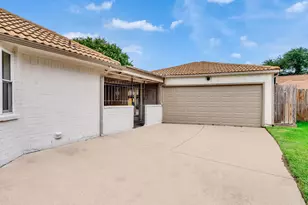 10519 Kirkwren Dr, Houston, TX 77089 - Photo 9