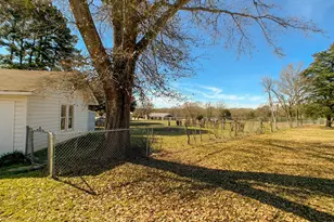 519 W Commerce, Buffalo, TX 75831 - Photo 9