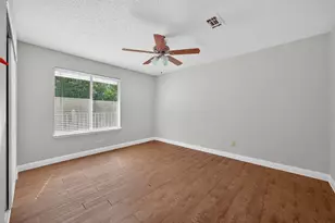 7711 Del Glen Ln, Houston, TX 77072 - Photo 17