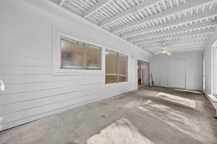 7711 Del Glen Ln, Houston, TX 77072 - Photo 11