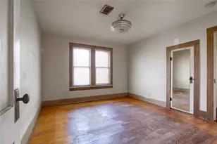 209 Avenue H, Van Vleck, TX 77482 - Photo 7