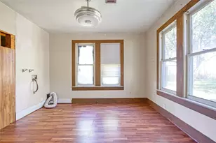 209 Avenue H, Van Vleck, TX 77482 - Photo 9