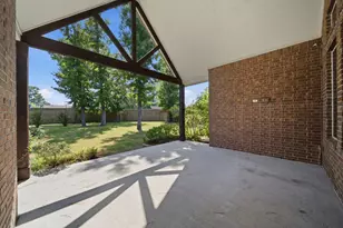 10243 S Goshawk Trl, Conroe, TX 77385 - Photo 35