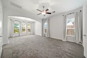 10243 S Goshawk Trl, Conroe, TX 77385 - Photo 19