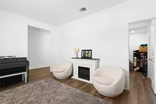 12861 Sunshine Pk Dr S, Willis, TX 77318 - Photo 5