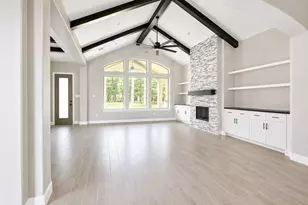 17114 Leon Ct, Splendora, TX 77372 - Photo 3