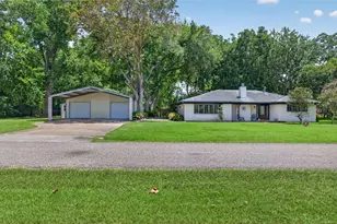12803 Fairlane Dr, Pearland, TX 77581 - Photo 3