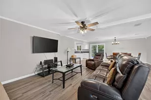 12803 Fairlane Dr, Pearland, TX 77581 - Photo 7