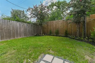 1834 Woodvine Dr, Houston, TX 77055 - Photo 23