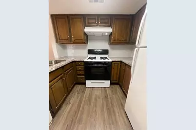 1208 N Logan Street, Texas City, TX 77590 - Photo 3