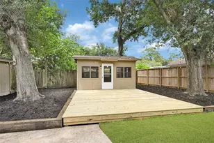11306 Valley Spring Dr, Houston, TX 77043 - Photo 41