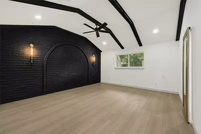 11306 Valley Spring Drive, Houston, TX 77043 - Photo 23