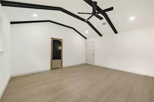 11306 Valley Spring Dr, Houston, TX 77043 - Photo 23