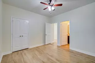 14018 Hawthorne Cir, Mont Belvieu, TX 77523 - Photo 23