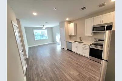 1620 Oak Tree Drive #1104, Houston, TX 77080 - Photo 1