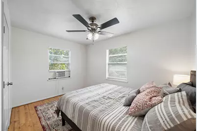 3330 Avenue O 1/2, Galveston, TX 77550 - Photo 29