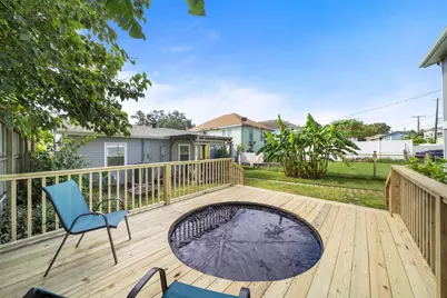 3330 Avenue O 1/2, Galveston, TX 77550 - Photo 1