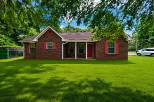 1801 Coe Rd, Pinehurst, TX 77362 - Photo 1