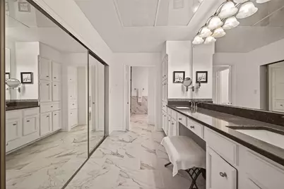 262 Sugarberry Circle, Houston, TX 77024 - Photo 33