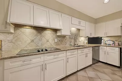 262 Sugarberry Circle, Houston, TX 77024 - Photo 21
