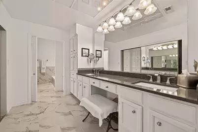 262 Sugarberry Circle, Houston, TX 77024 - Photo 37