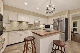 262 Sugar Berry Cir, Houston, TX 77024 - Photo 15