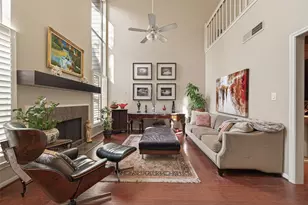 262 Sugar Berry Cir, Houston, TX 77024 - Photo 9