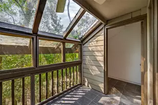 262 Sugar Berry Cir, Houston, TX 77024 - Photo 39