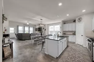 27815 Overton Hollow Dr, Spring, TX 77386 - Photo 5