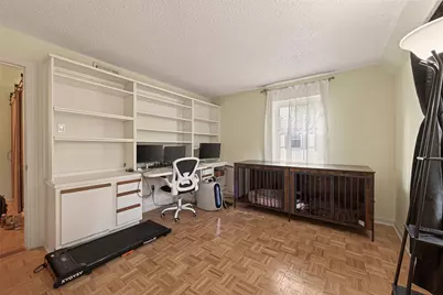 5235 Arboles Drive #9, Houston, TX 77035 - Photo 11