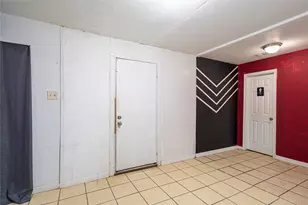 9535 Sweetwater Ln, Houston, TX 77037 - Photo 15