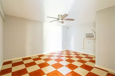 9535 Sweetwater Lane, Houston, TX 77037 - Photo 13