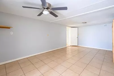 9535 Sweetwater Lane, Houston, TX 77037 - Photo 11