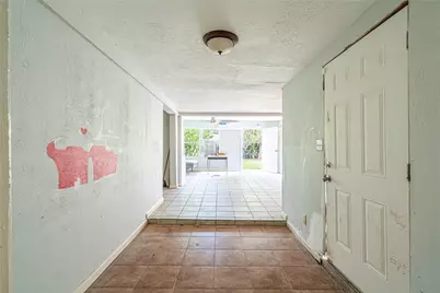 9535 Sweetwater Lane, Houston, TX 77037 - Photo 7