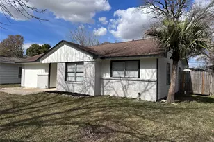 602 Harold Ln, Baytown, TX 77521 - Photo 1