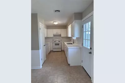 602 Harold Lane, Baytown, TX 77521 - Photo 3