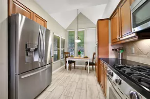 14230 Reissen Ln, Houston, TX 77069 - Photo 5